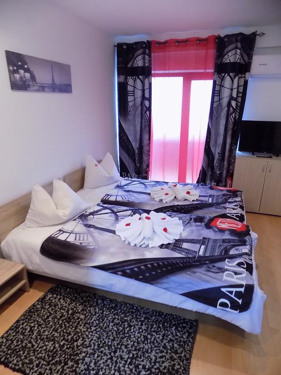 Pensiunea Red Rose Apartments Timisoara Exterior foto
